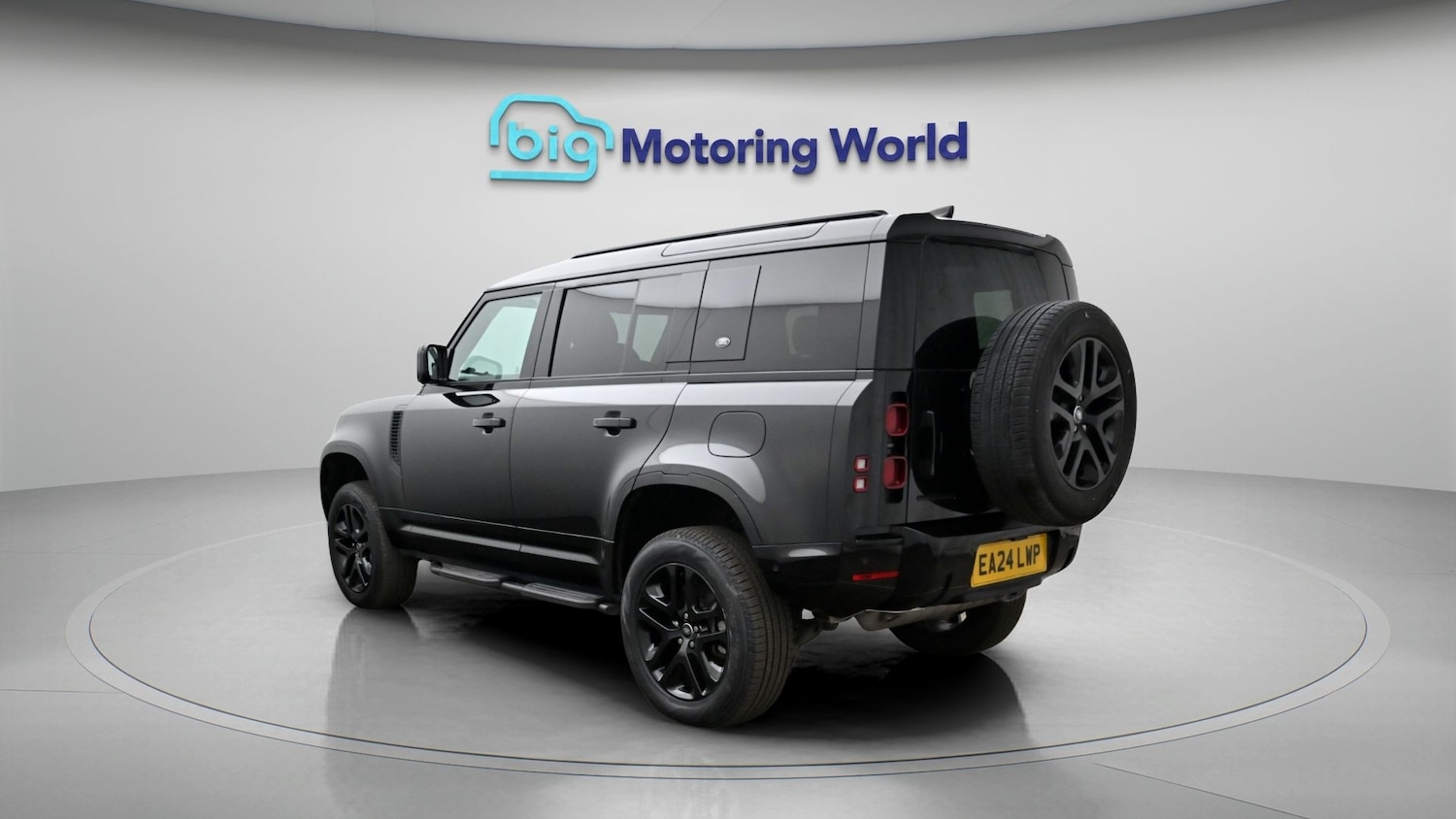 Used Land Rover Defender 2024 for sale - 77965766: Photo 5