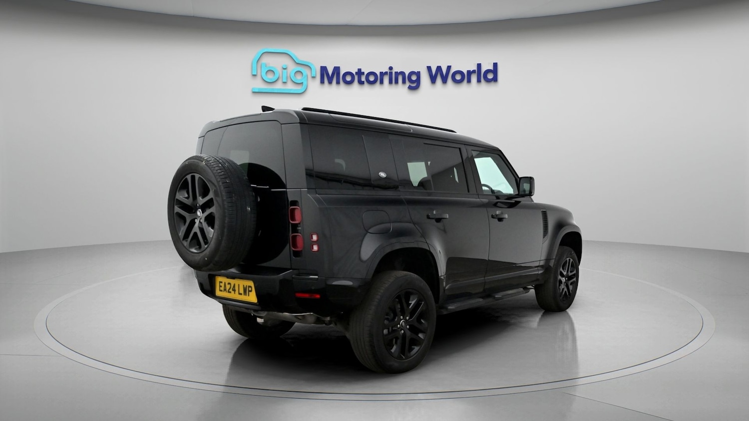 Used Land Rover Defender 2024 for sale - 77965766: Photo 7