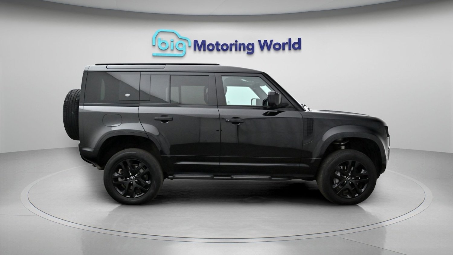 Used Land Rover Defender 2024 for sale - 77965766: Photo 8