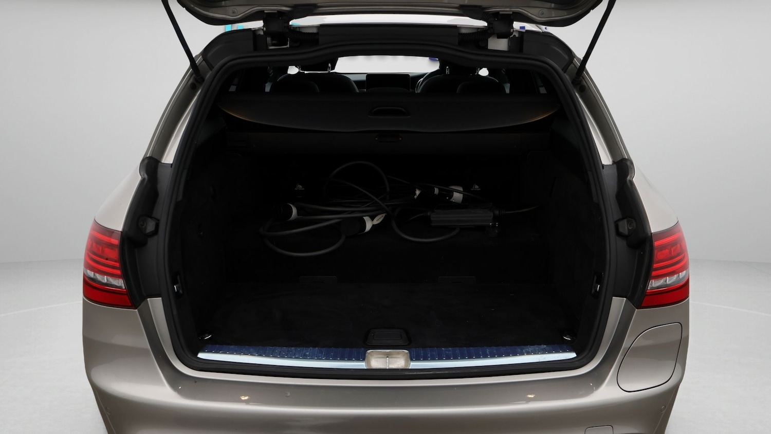 Used Mercedes-Benz C Class 2021 for sale - 77872346: Photo 17