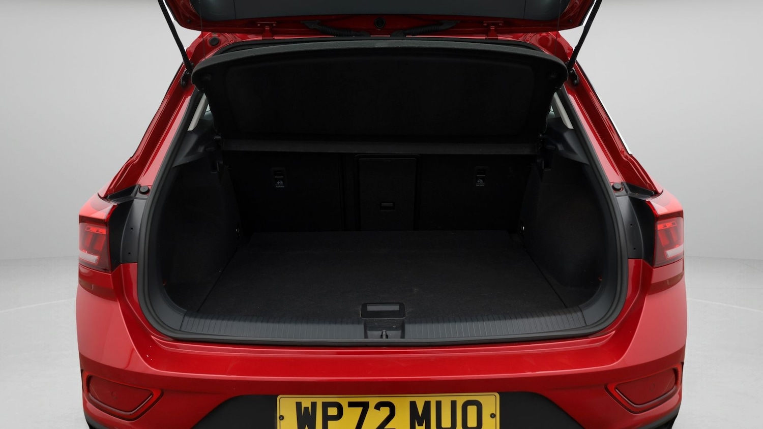 Used Volkswagen T-Roc 2023 for sale - 77746140: Photo 17