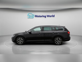 Used Volkswagen Passat 2023 for sale - 79098991: Photo