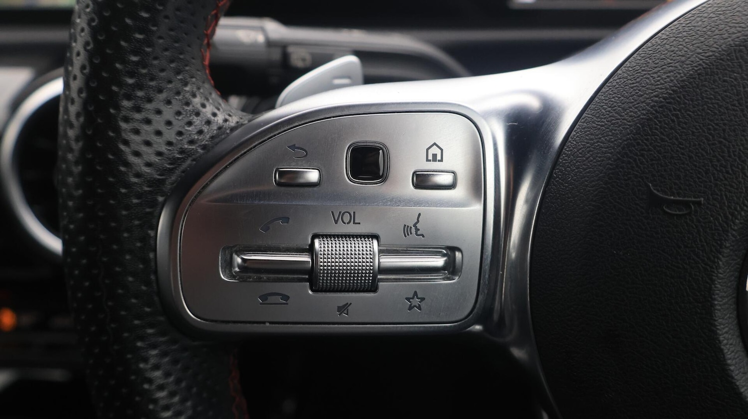 Used Mercedes-Benz A-Class 2018 for sale - 76371020: Photo 24