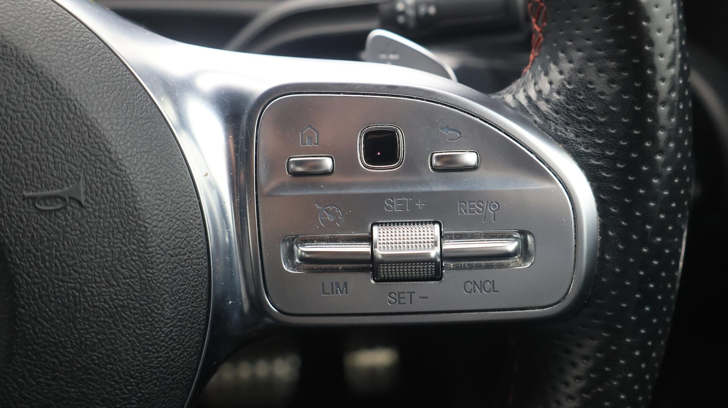 Used Mercedes-Benz A-Class 2018 for sale - 76371020: Photo 25