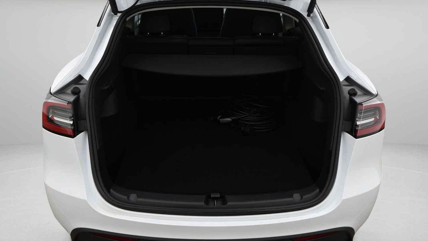 Used Tesla Model Y 2024 for sale - 77195144: Photo 17