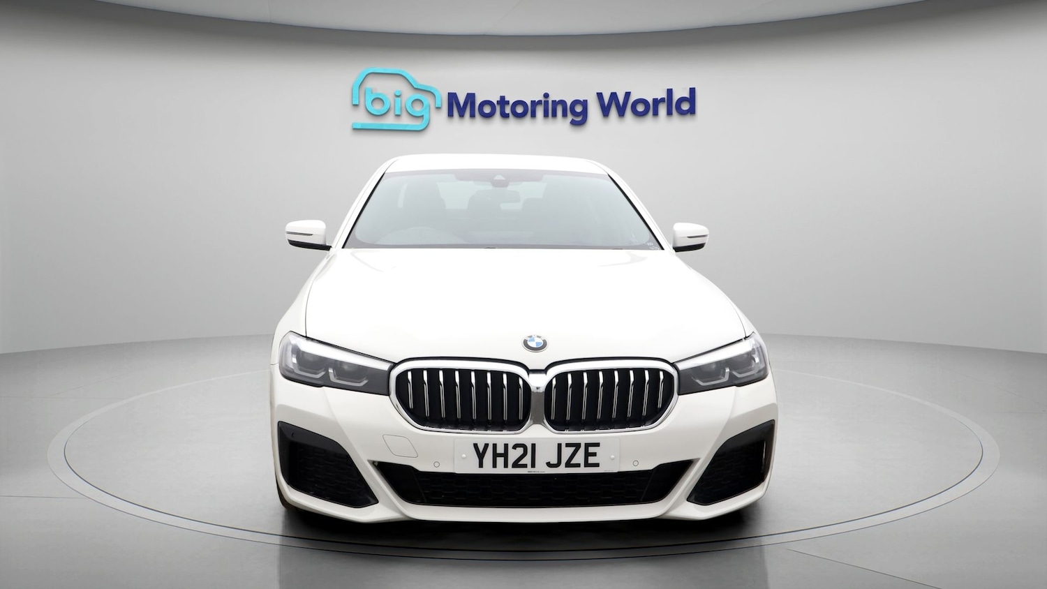 Used BMW 5 Series for sale - 77872368: Photo 2