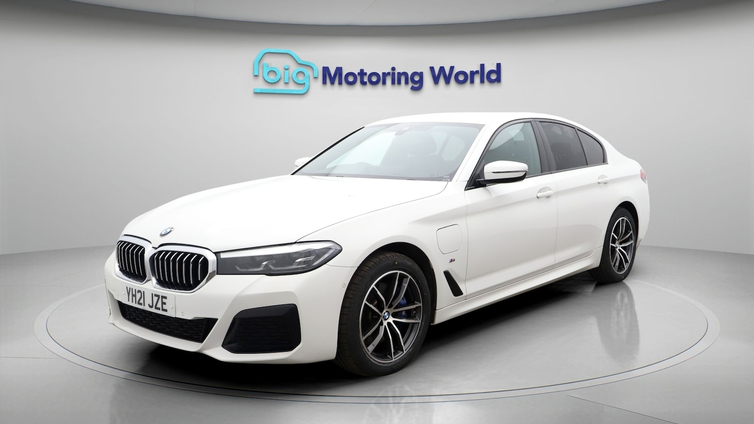 Used BMW 5 Series for sale - 77872368: Photo 3