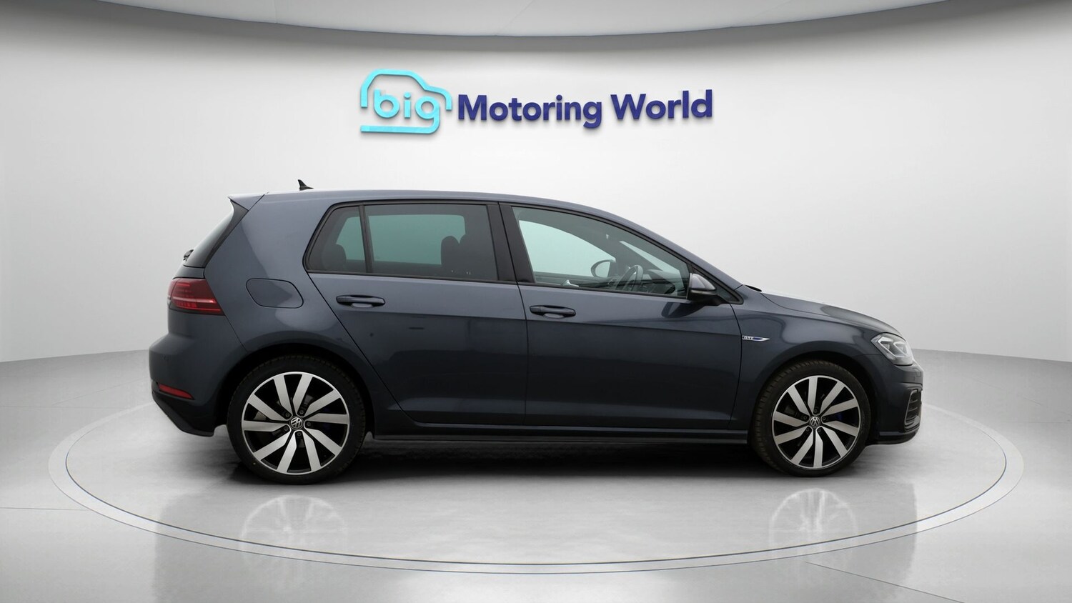 Used Volkswagen Golf 2020 for sale - 77931403: Photo 8