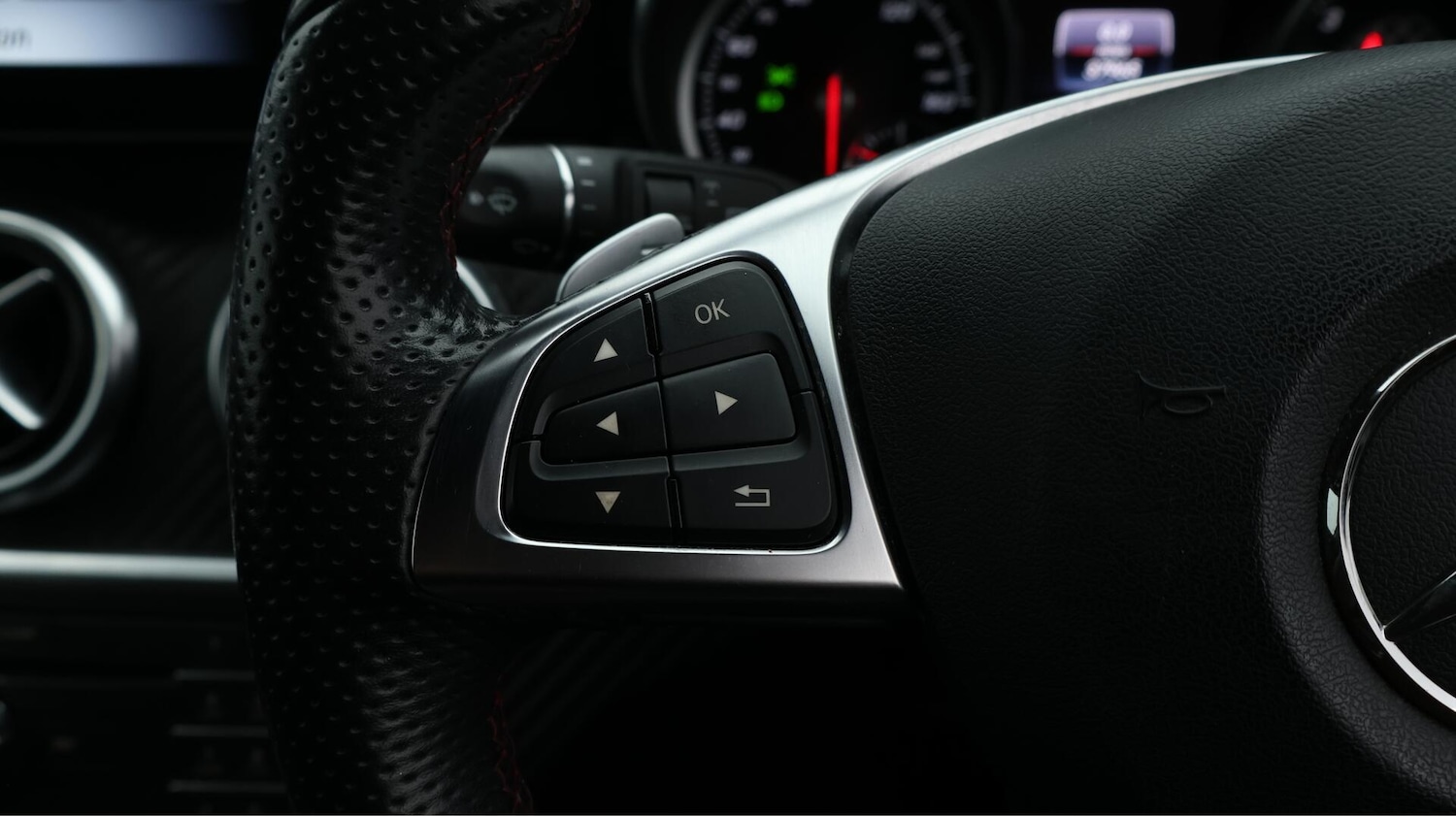 Used Mercedes-Benz A-Class 2018 for sale - 76432348: Photo 25