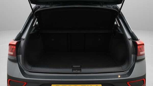 Used Volkswagen T-Roc 2022 for sale - 76215534: Photo 18