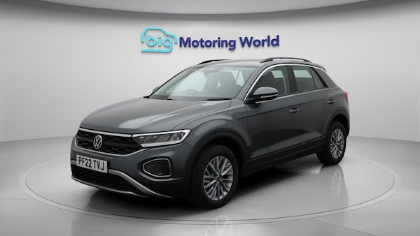 Used Volkswagen T-Roc 2022 for sale - 76215534: Photo 4
