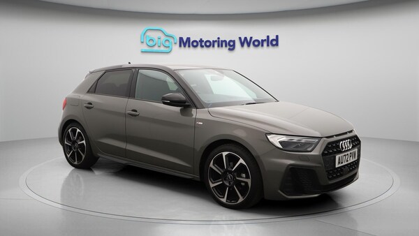 Used Audi A1 2023 for sale - 75741386: Photo 2
