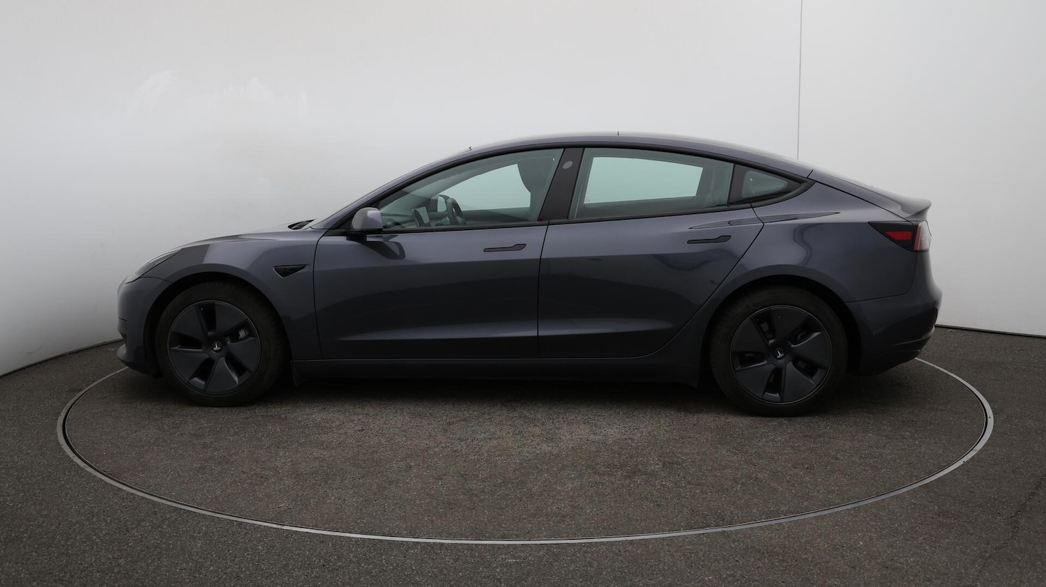 Used Tesla Model 3 2021 for sale - 76151112: Photo 64