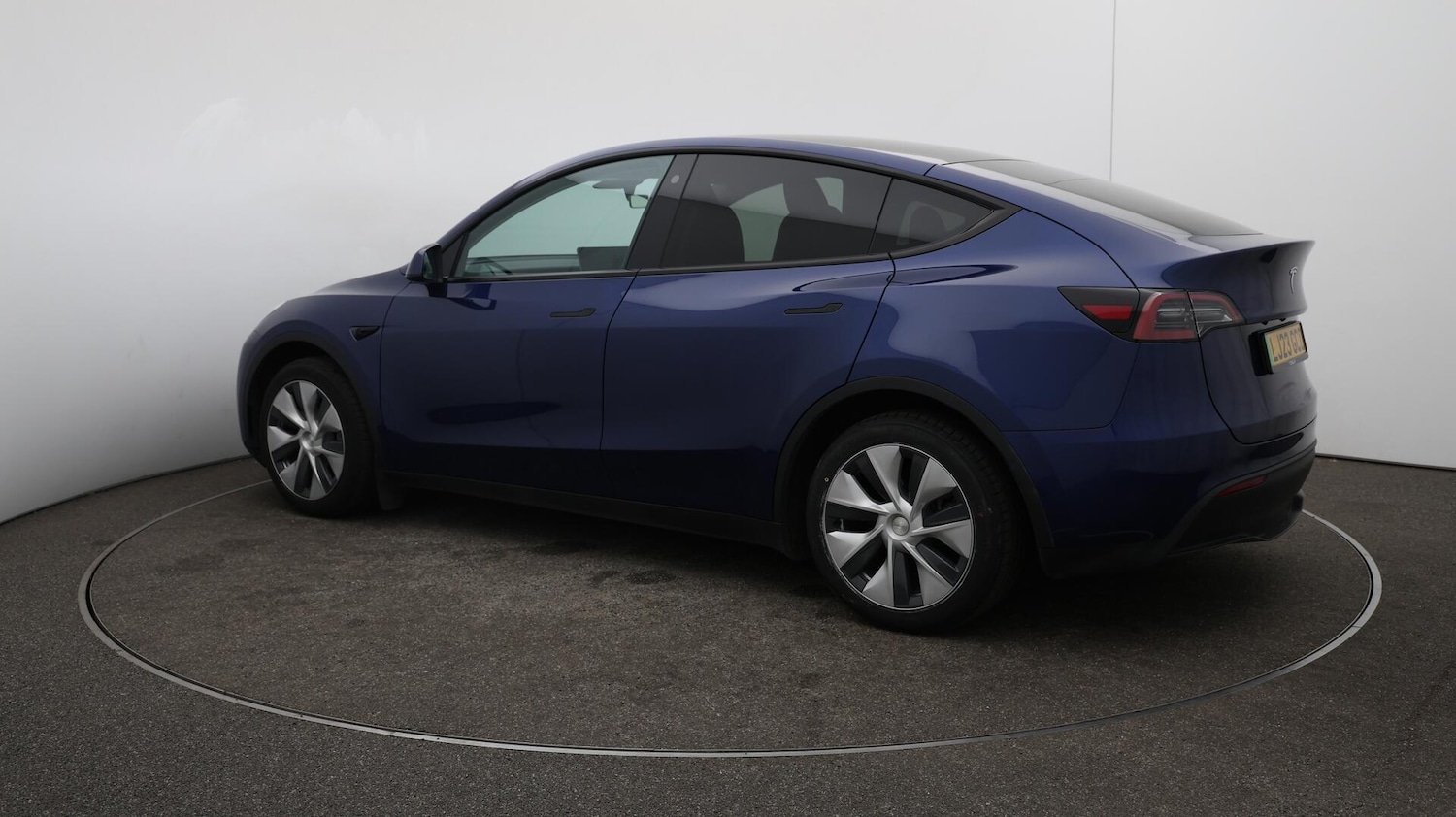 Used Tesla Model Y 2023 for sale - 76043369: Photo 36