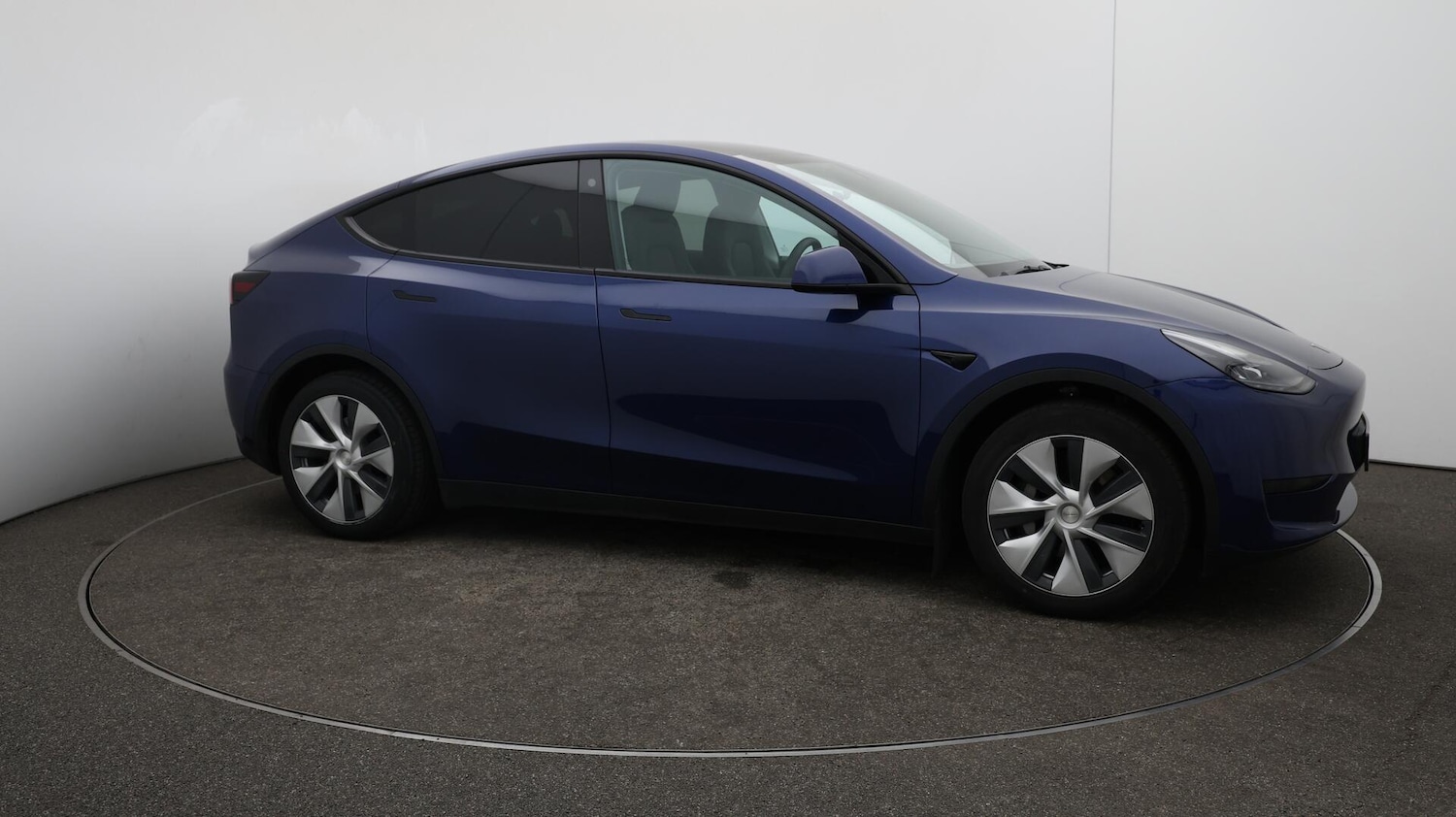 Used Tesla Model Y 2023 for sale - 76043369: Photo 46