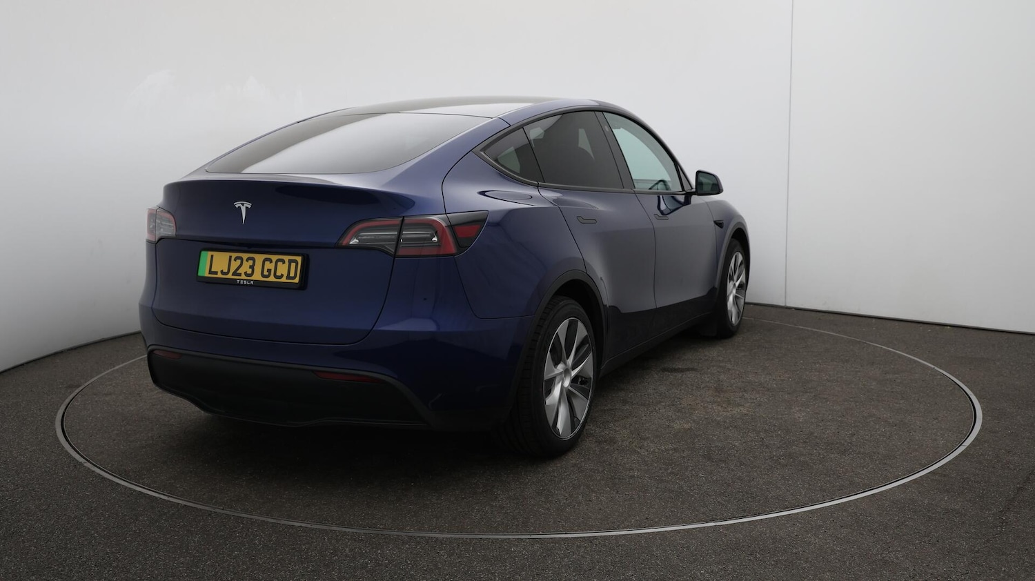 Used Tesla Model Y 2023 for sale - 76043369: Photo 55