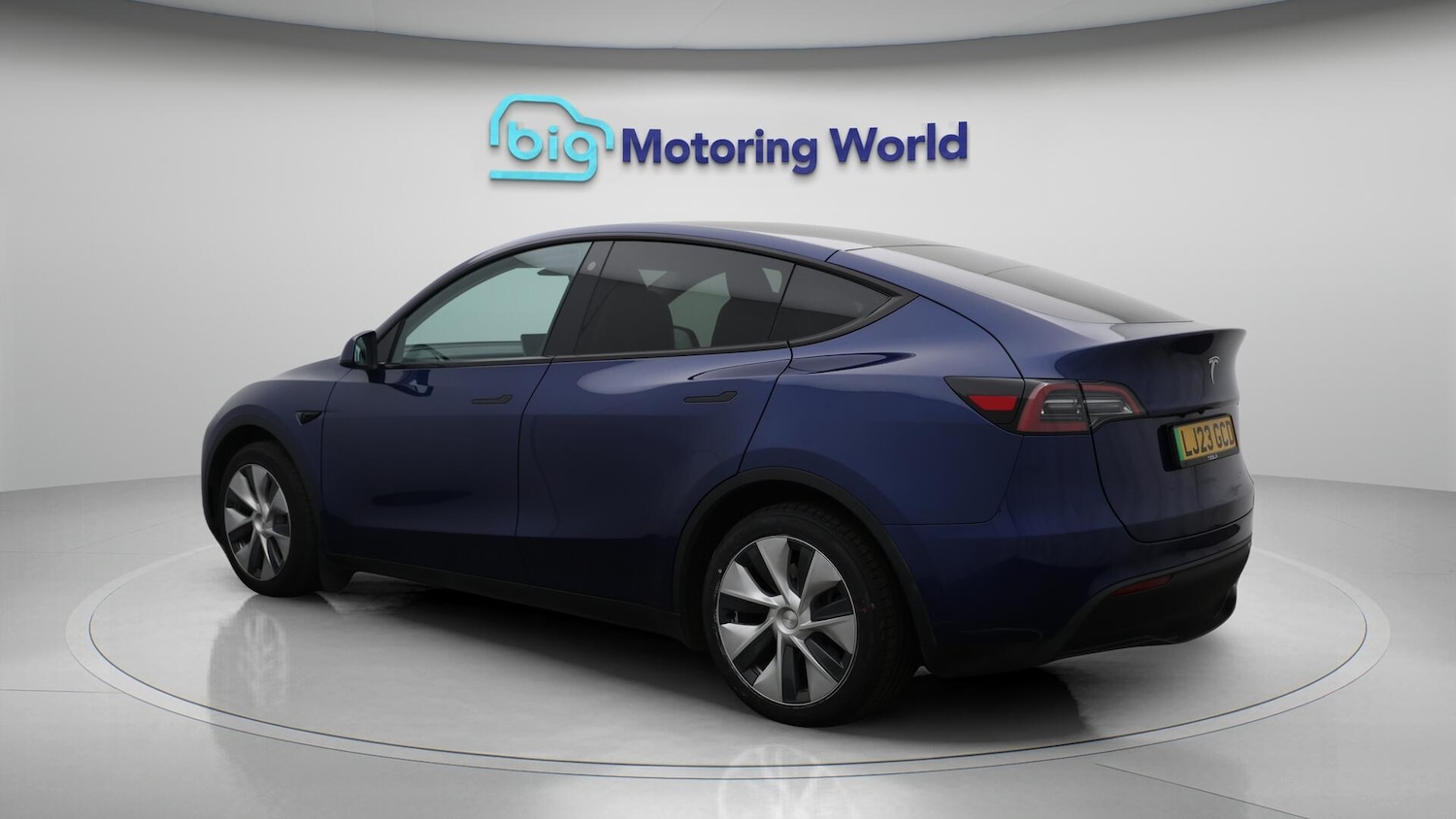 Used Tesla Model Y 2023 for sale - 76043369: Photo 6