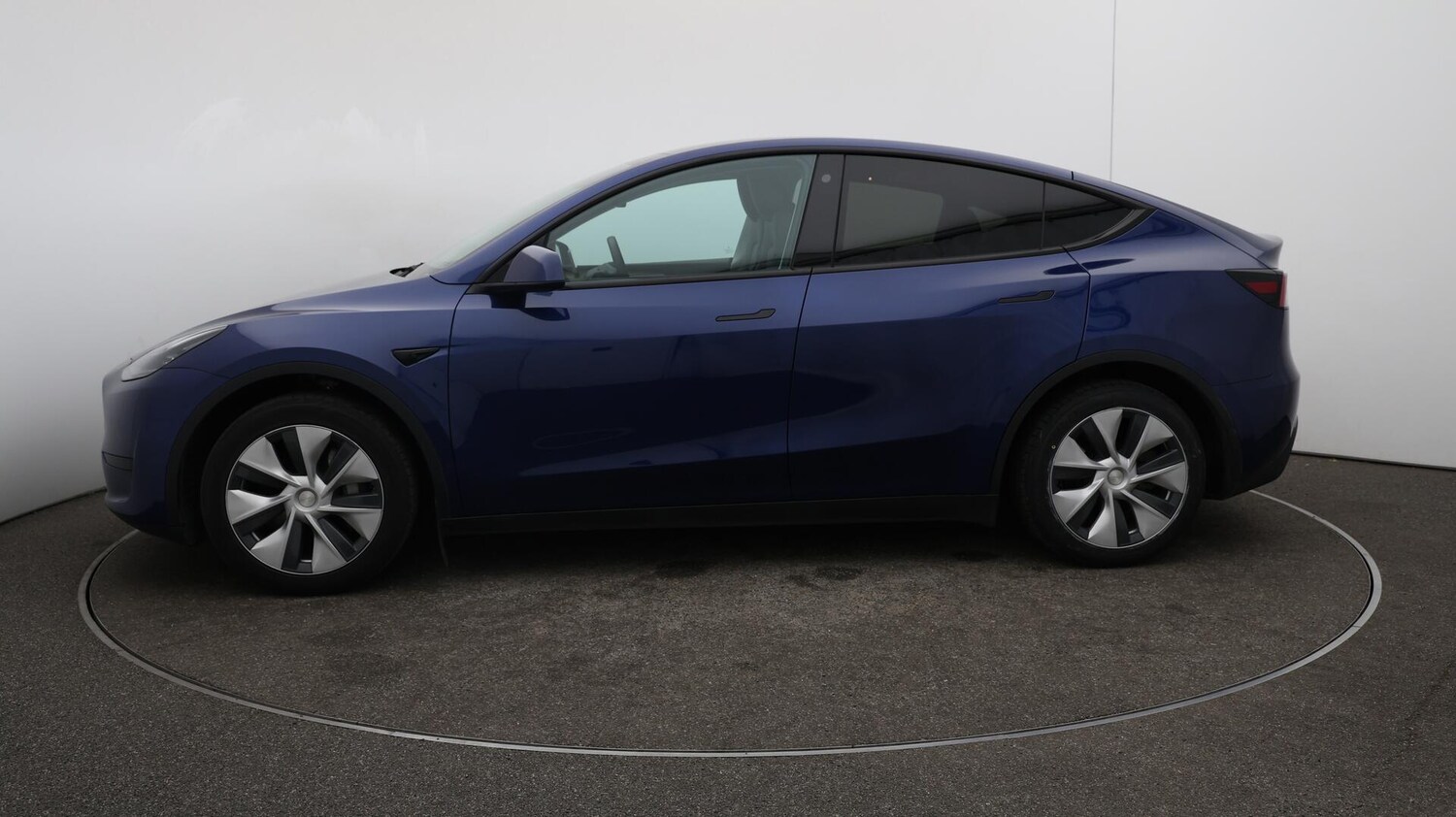 Used Tesla Model Y 2023 for sale - 76043369: Photo 65