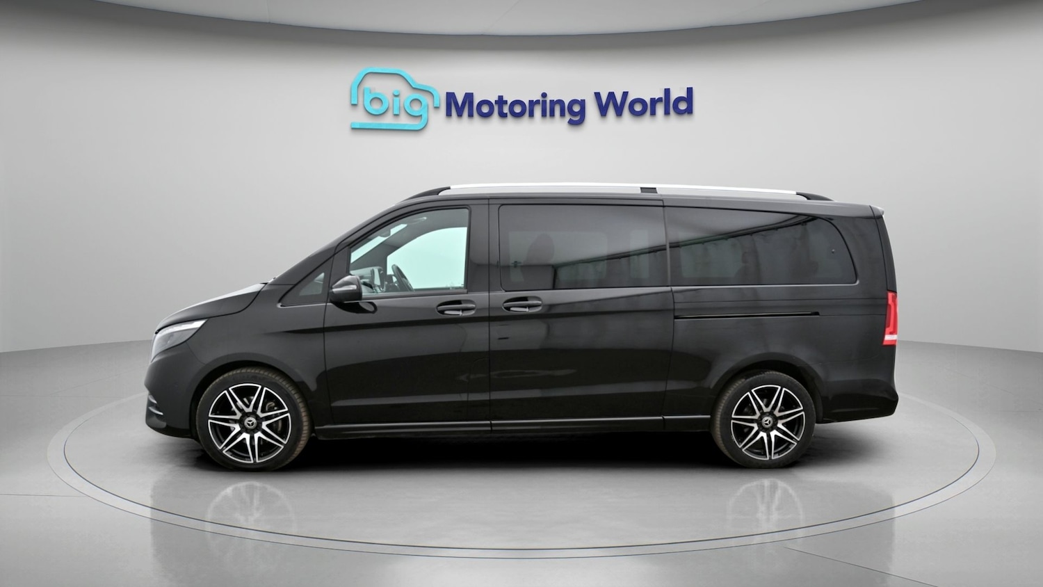 Used Mercedes-Benz V-Class 2023 for sale - 78031499: Photo 4