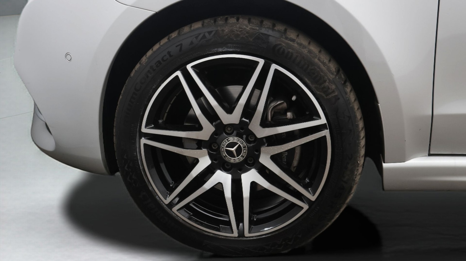 Used Mercedes-Benz V-Class 2023 for sale - 77403433: Photo 18