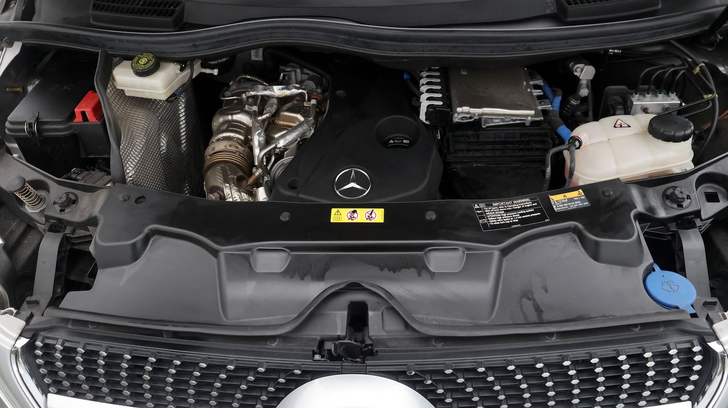 Used Mercedes-Benz V-Class 2023 for sale - 77403433: Photo 19