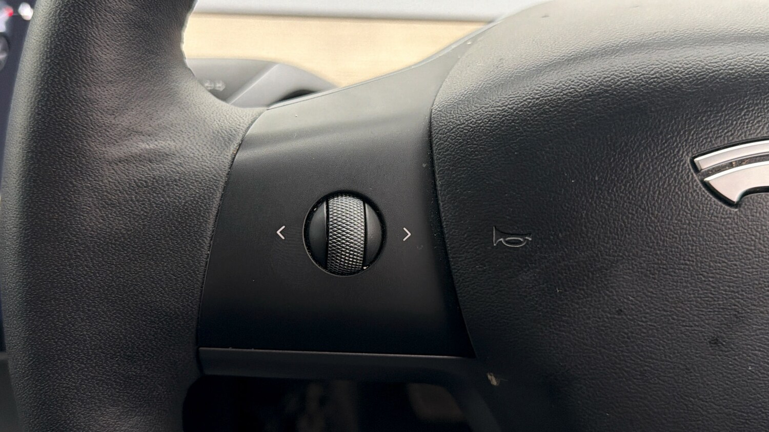 Used Tesla Model 3 2021 for sale - 77833334: Photo 22