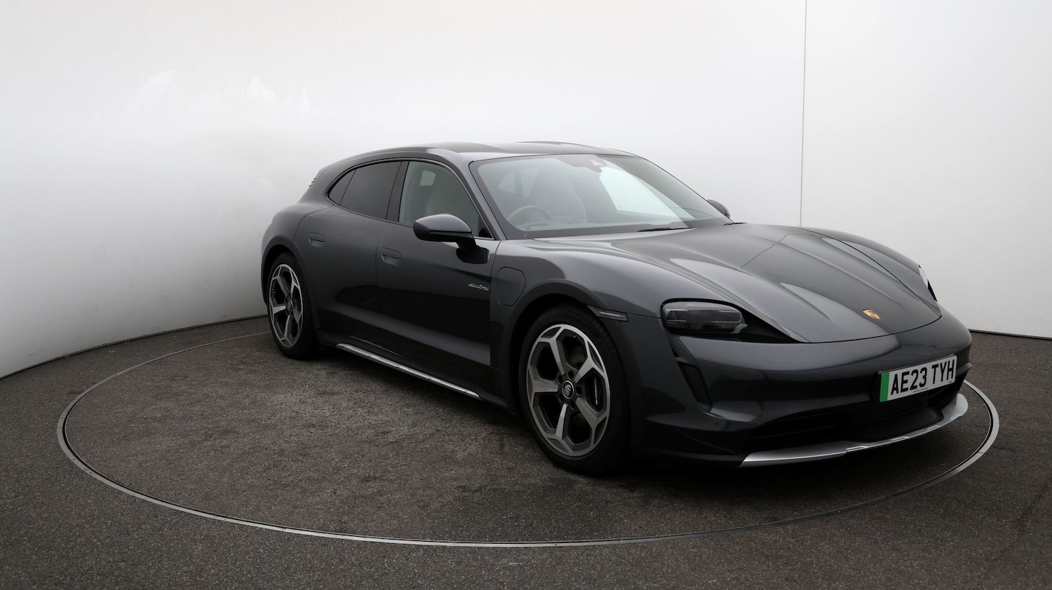 Used Porsche Taycan 2023 for sale - 76811480: Photo 35