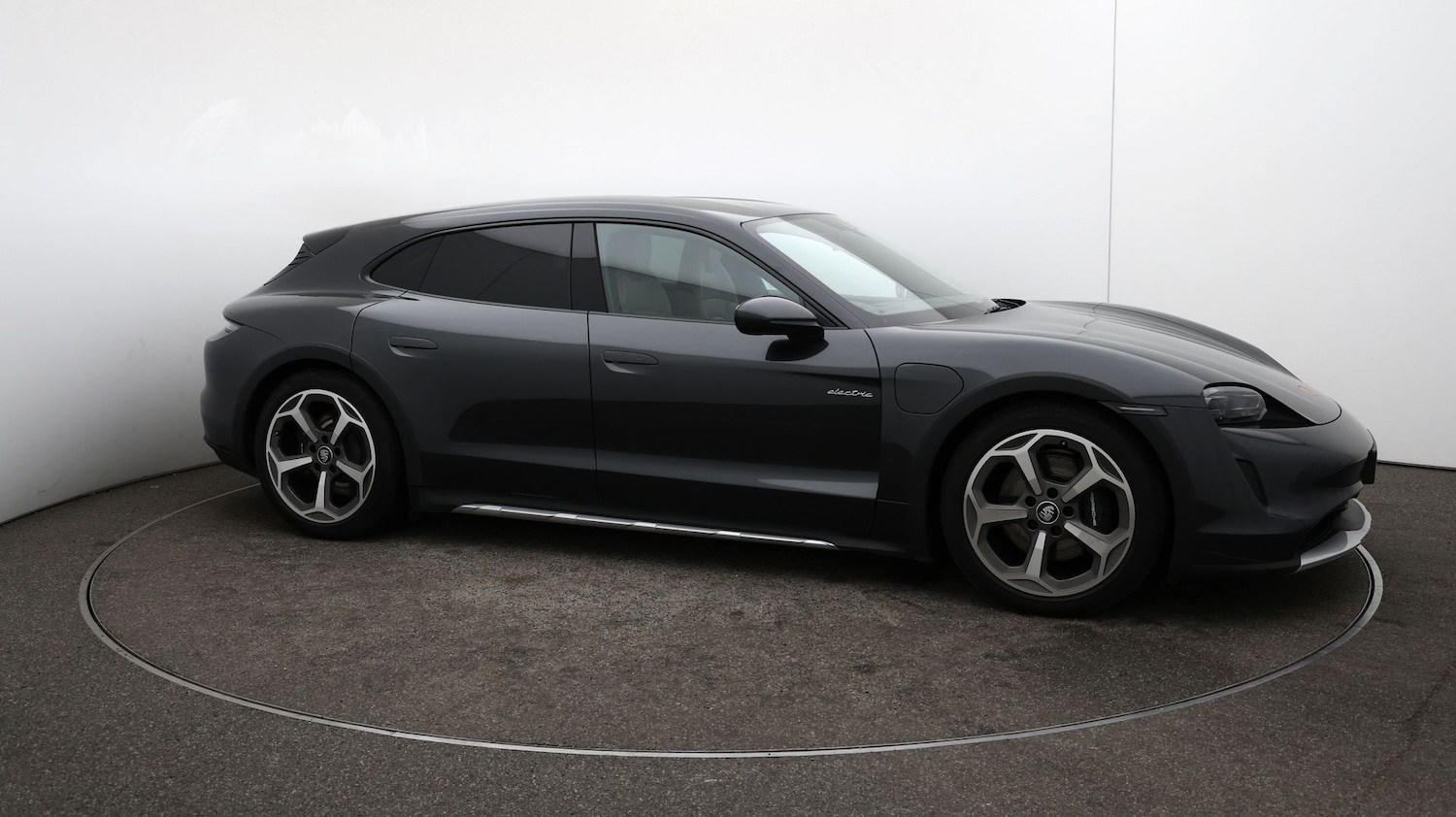 Used Porsche Taycan 2023 for sale - 76811480: Photo 38