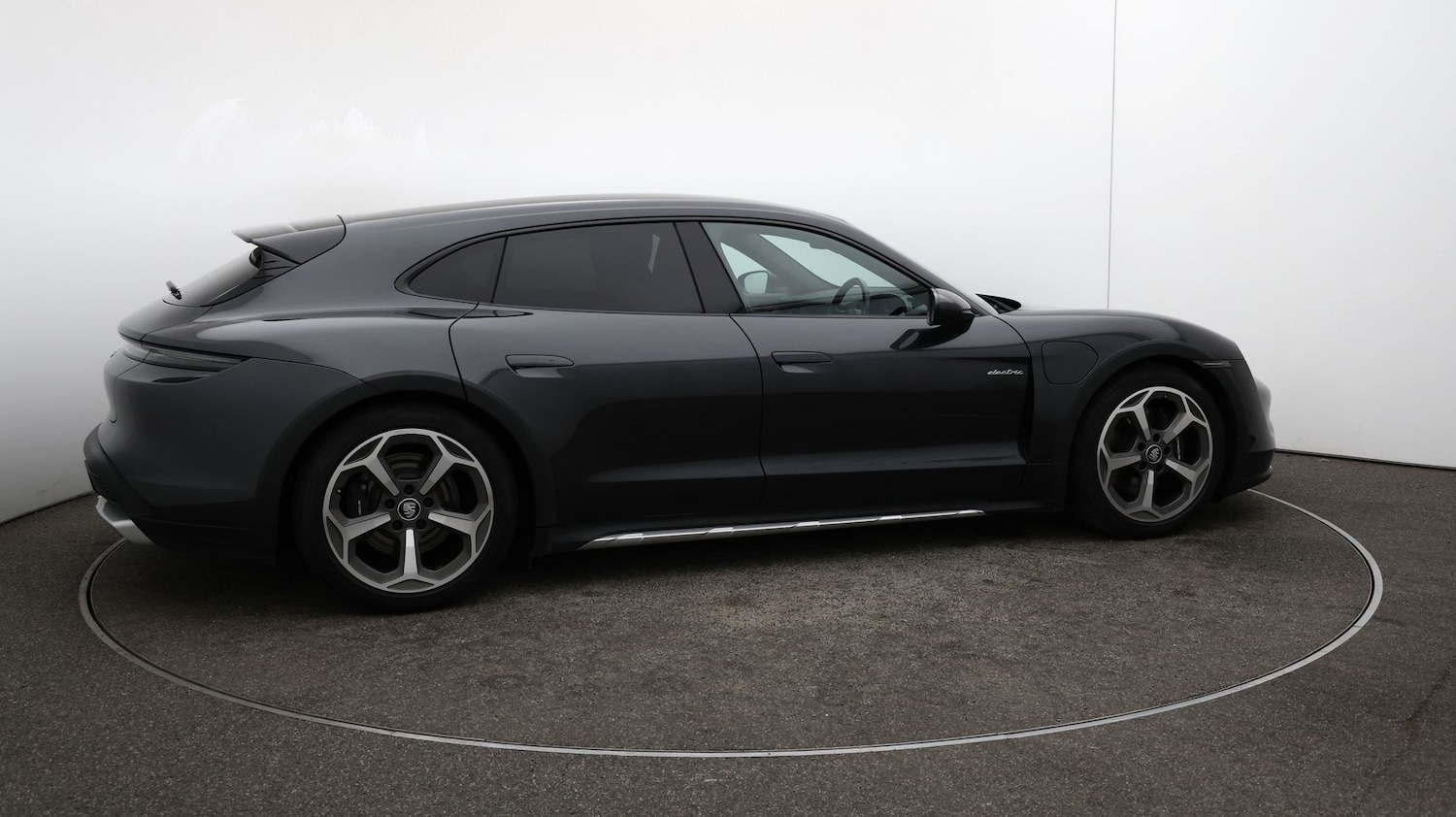 Used Porsche Taycan 2023 for sale - 76811480: Photo 43