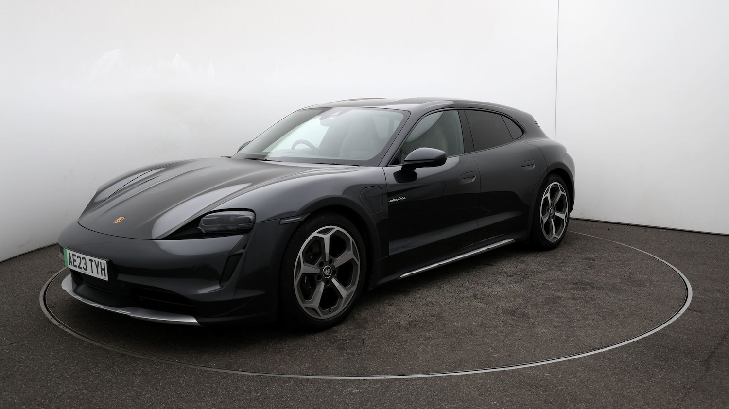 Used Porsche Taycan 2023 for sale - 76811480: Photo 61