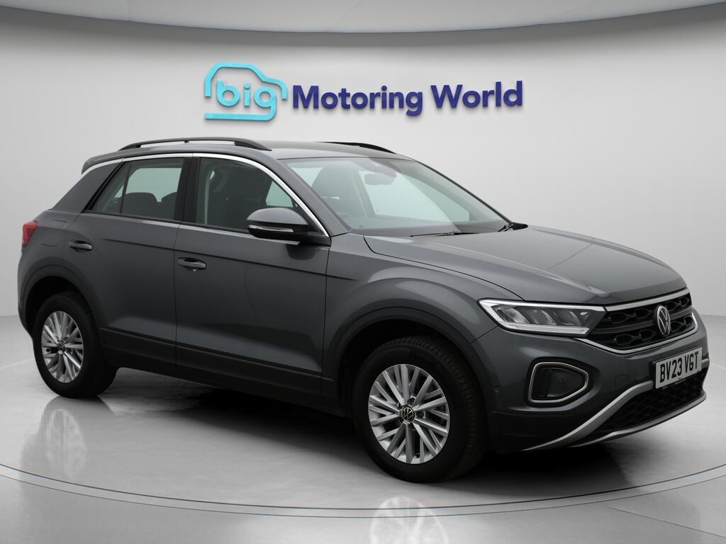 Used Volkswagen T-Roc 2023 for sale - 76433220: Photo 1