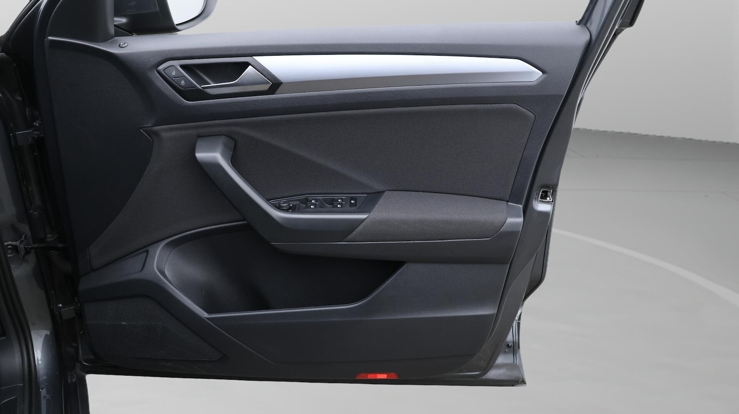 Used Volkswagen T-Roc 2023 for sale - 76433220: Photo 16