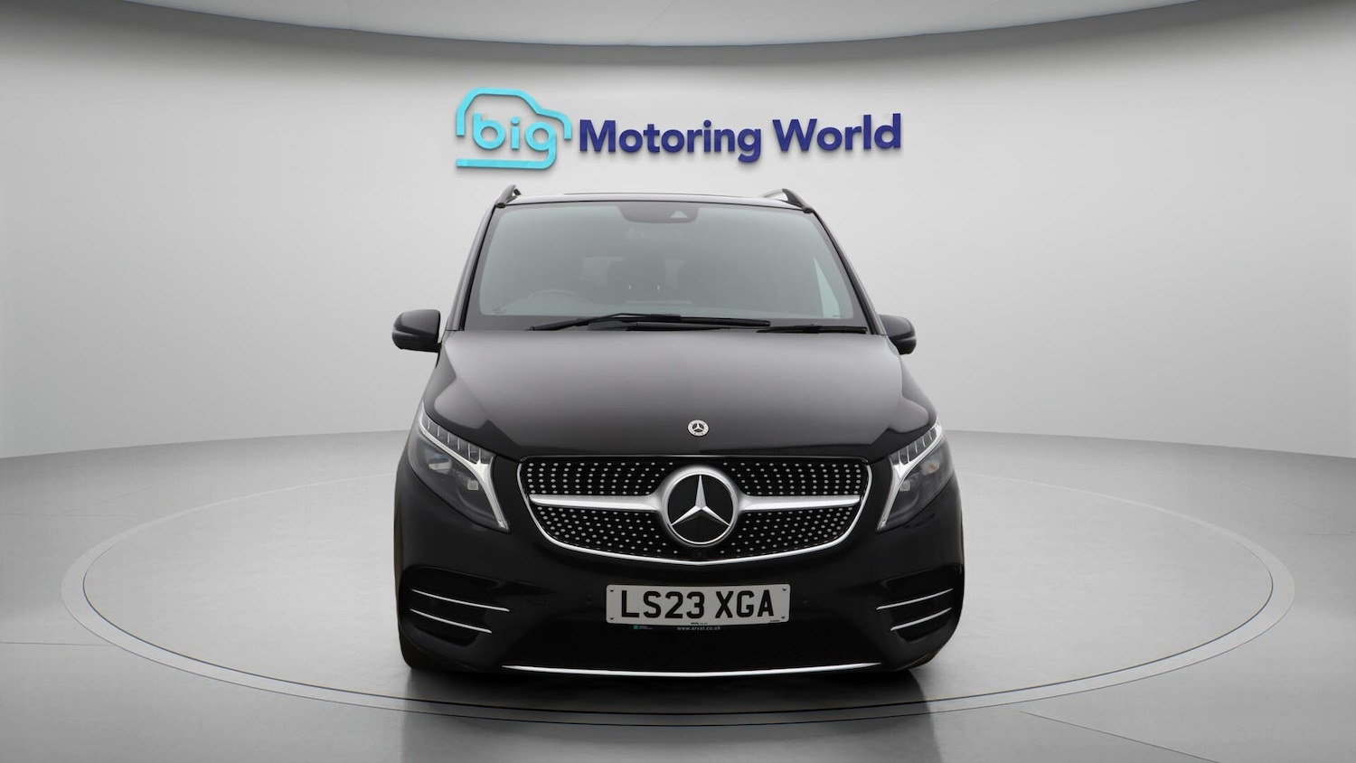 Used Mercedes-Benz V-Class 2023 for sale - 76484886: Photo 3