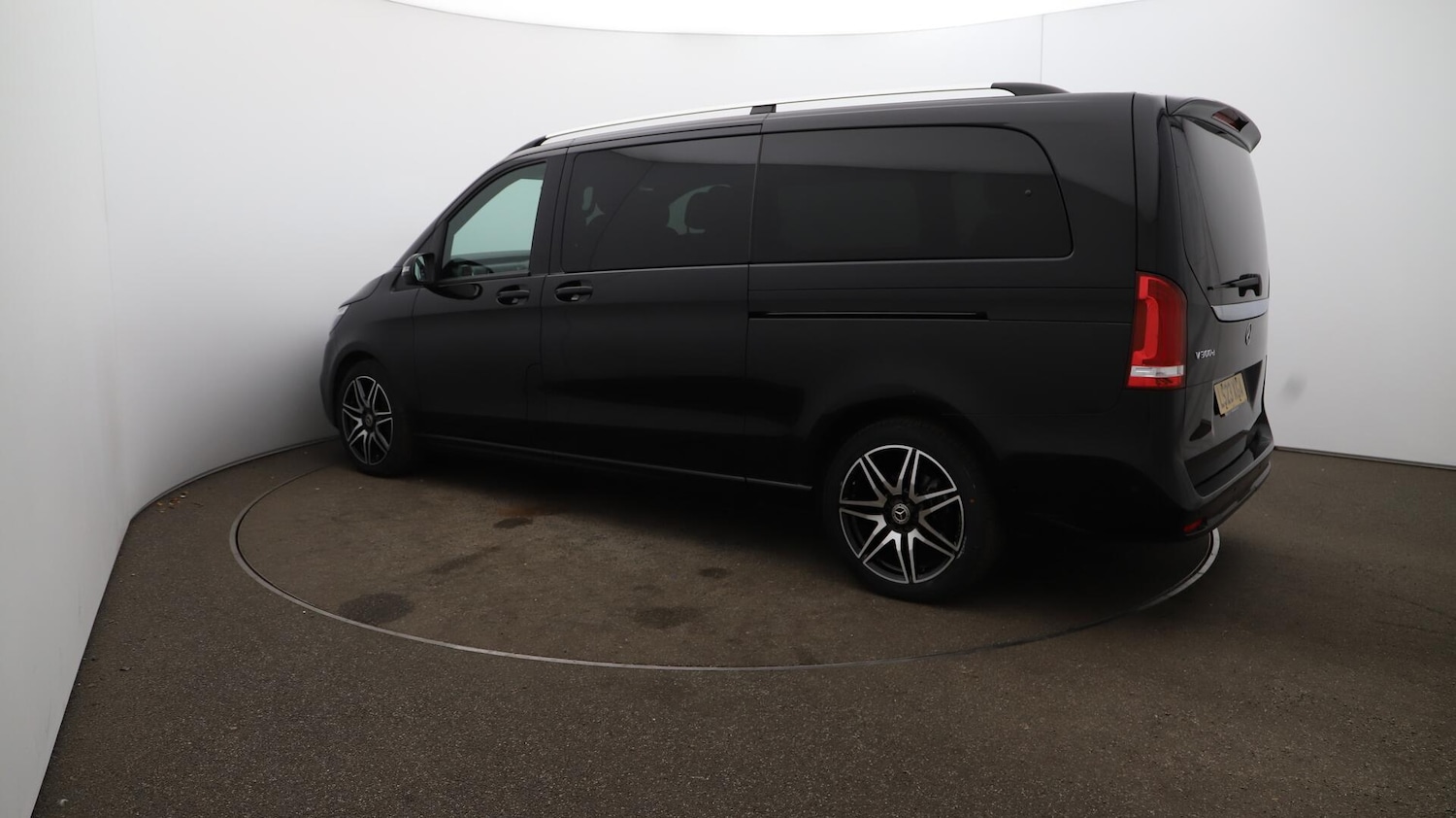 Used Mercedes-Benz V-Class 2023 for sale - 76484886: Photo 36