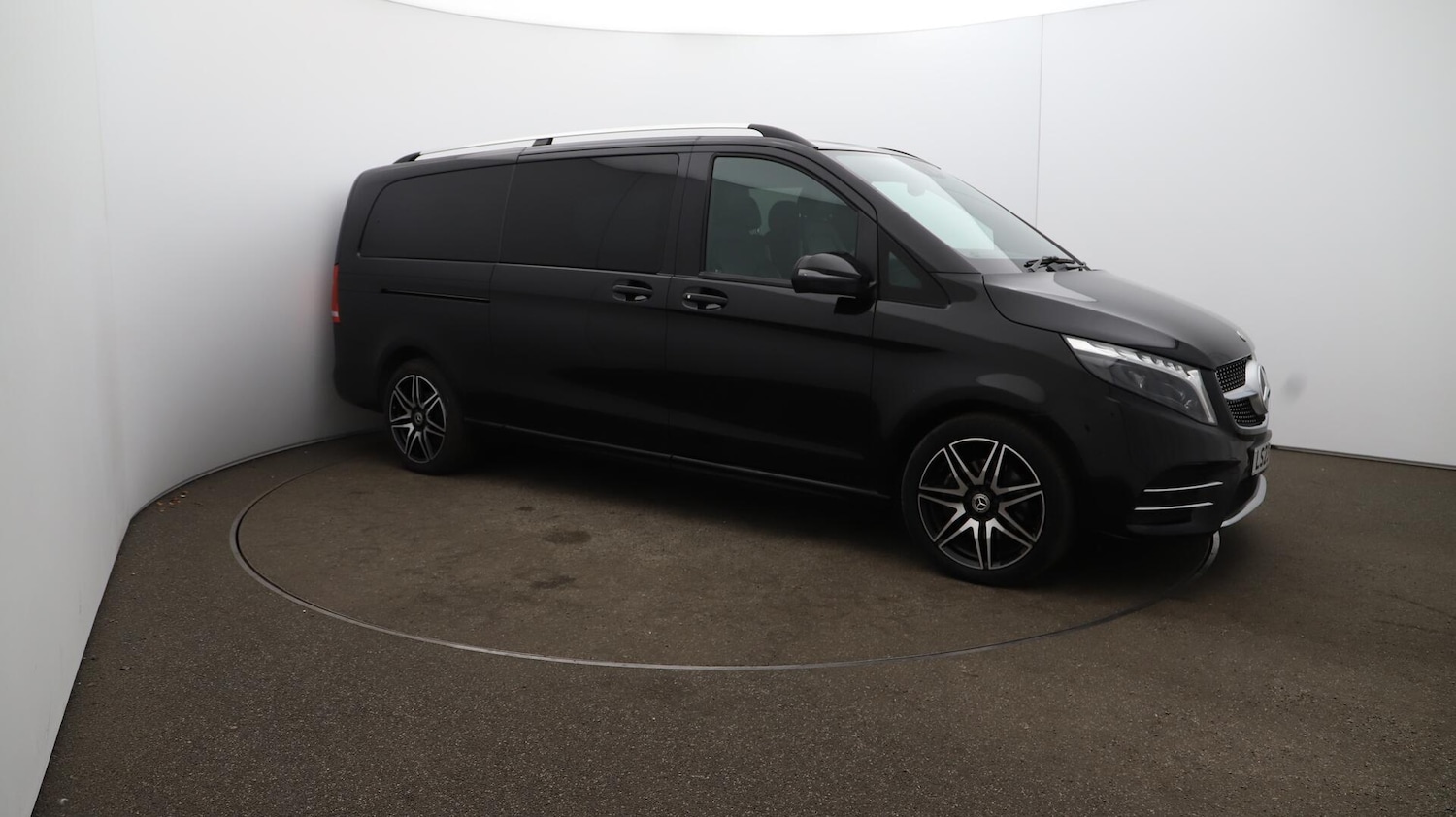 Used Mercedes-Benz V-Class 2023 for sale - 76484886: Photo 46