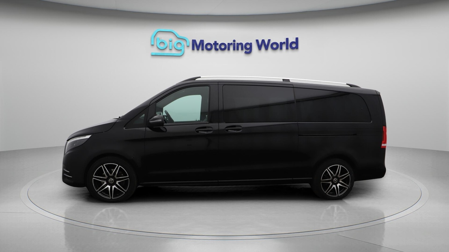 Used Mercedes-Benz V-Class 2023 for sale - 76484886: Photo 5