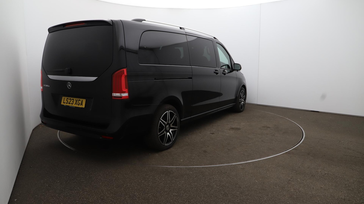 Used Mercedes-Benz V-Class 2023 for sale - 76484886: Photo 56