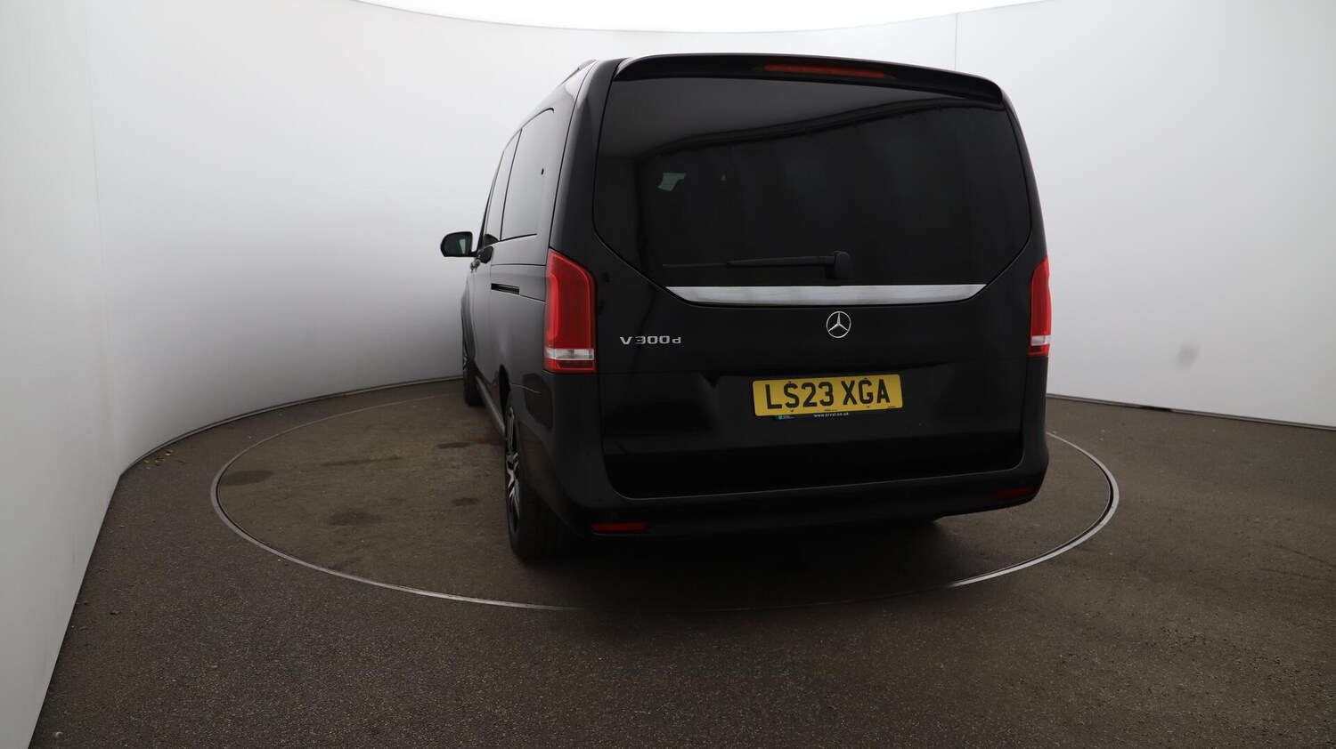 Used Mercedes-Benz V-Class 2023 for sale - 76484886: Photo 61