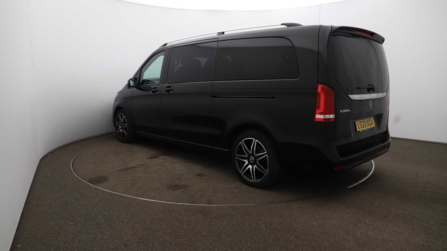 Used Mercedes-Benz V-Class 2023 for sale - 76484886: Photo 64