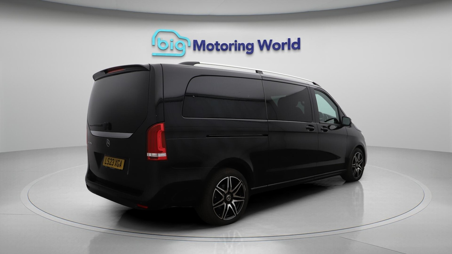 Used Mercedes-Benz V-Class 2023 for sale - 76484886: Photo 8