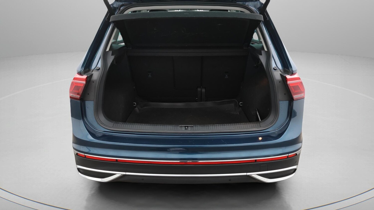 Used Volkswagen Tiguan 2021 for sale - 76151515: Photo 18