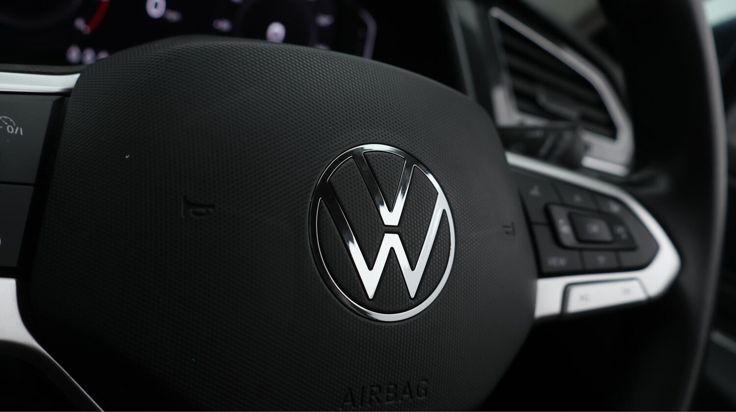 Used Volkswagen Tiguan 2021 for sale - 76151515: Photo 24