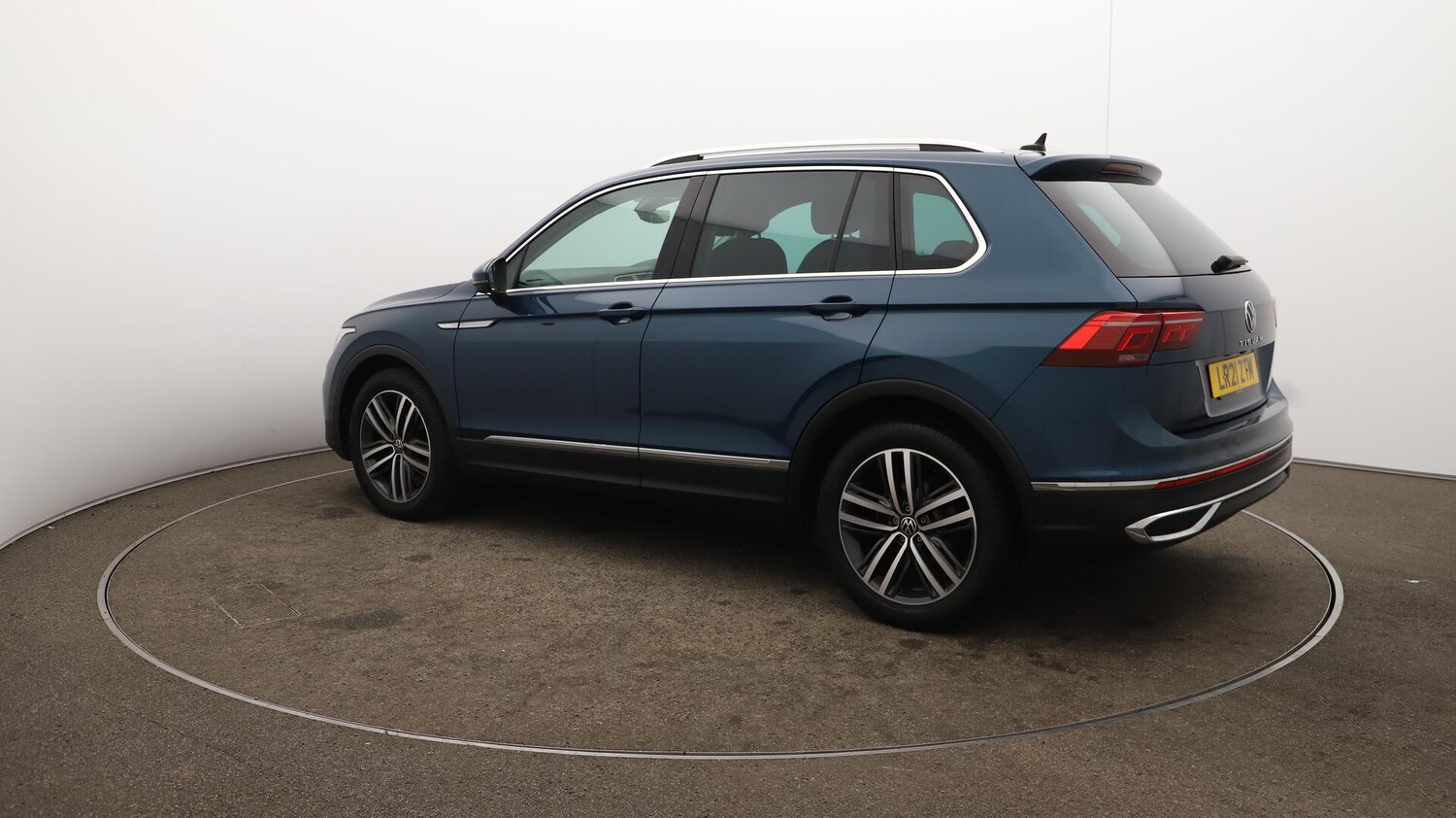 Used Volkswagen Tiguan 2021 for sale - 76151515: Photo 38