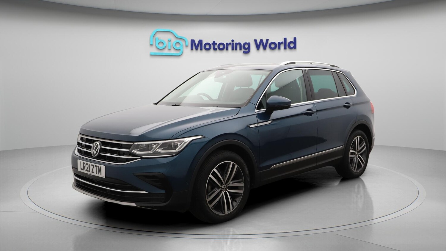 Used Volkswagen Tiguan 2021 for sale - 76151515: Photo 4