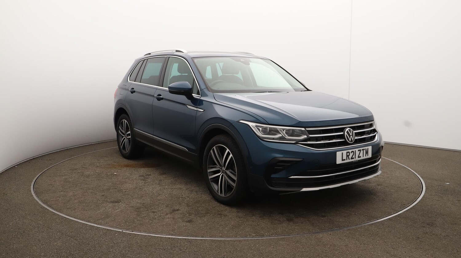 Used Volkswagen Tiguan 2021 for sale - 76151515: Photo 46
