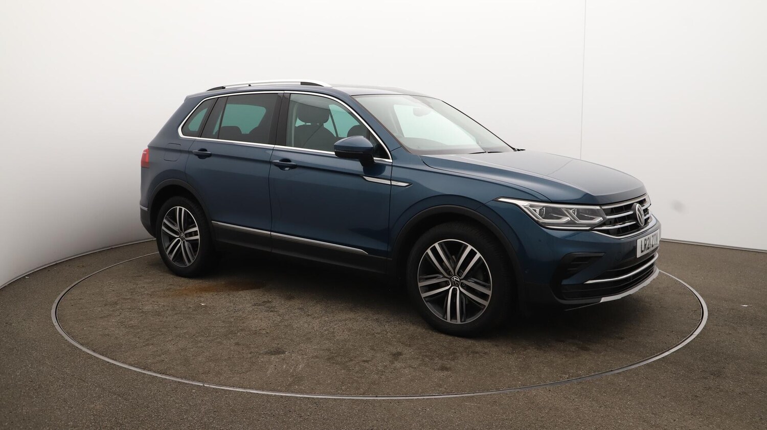 Used Volkswagen Tiguan 2021 for sale - 76151515: Photo 48