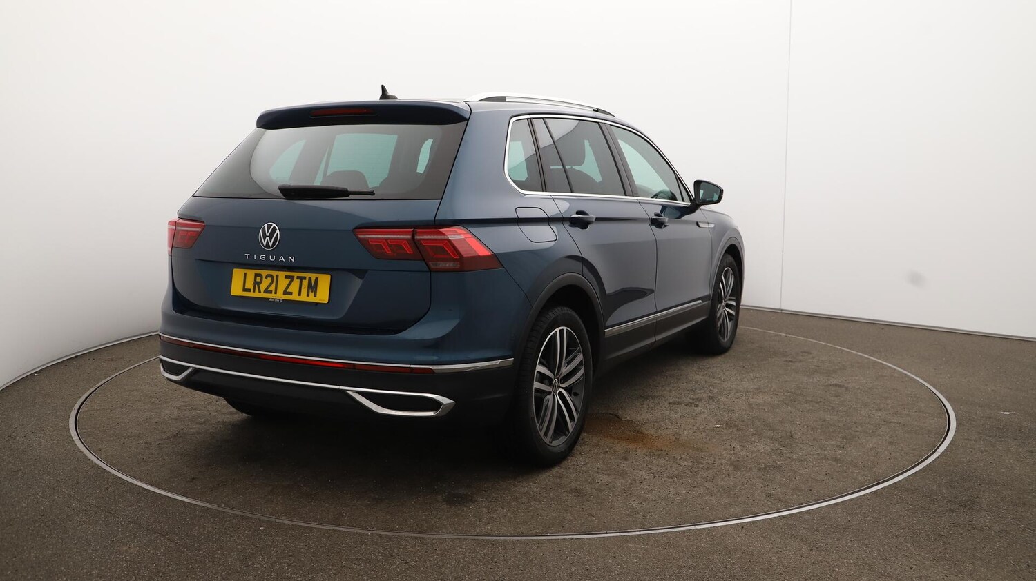 Used Volkswagen Tiguan 2021 for sale - 76151515: Photo 58