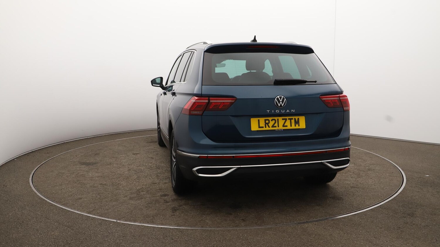 Used Volkswagen Tiguan 2021 for sale - 76151515: Photo 63