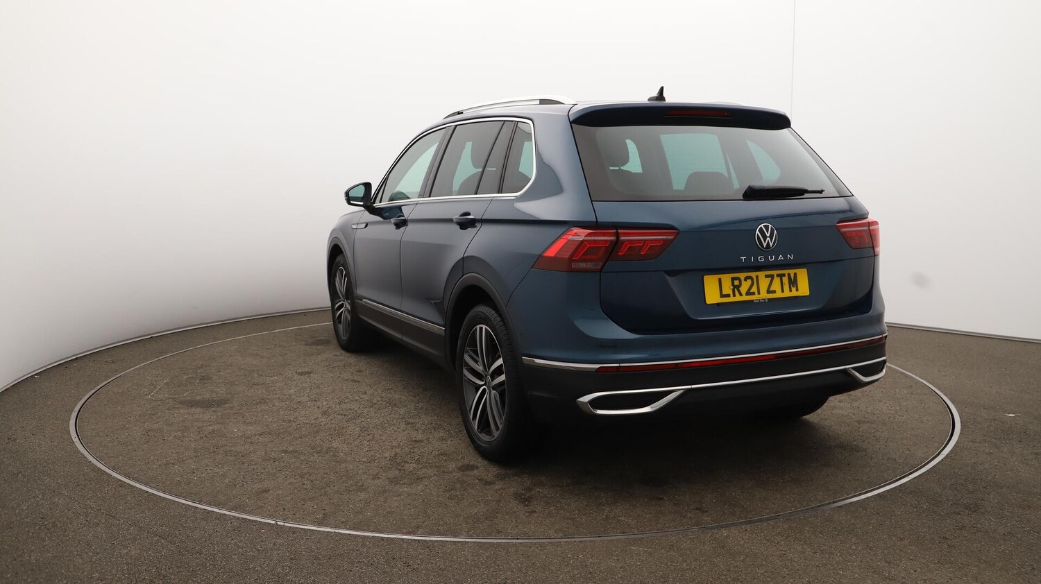 Used Volkswagen Tiguan 2021 for sale - 76151515: Photo 64