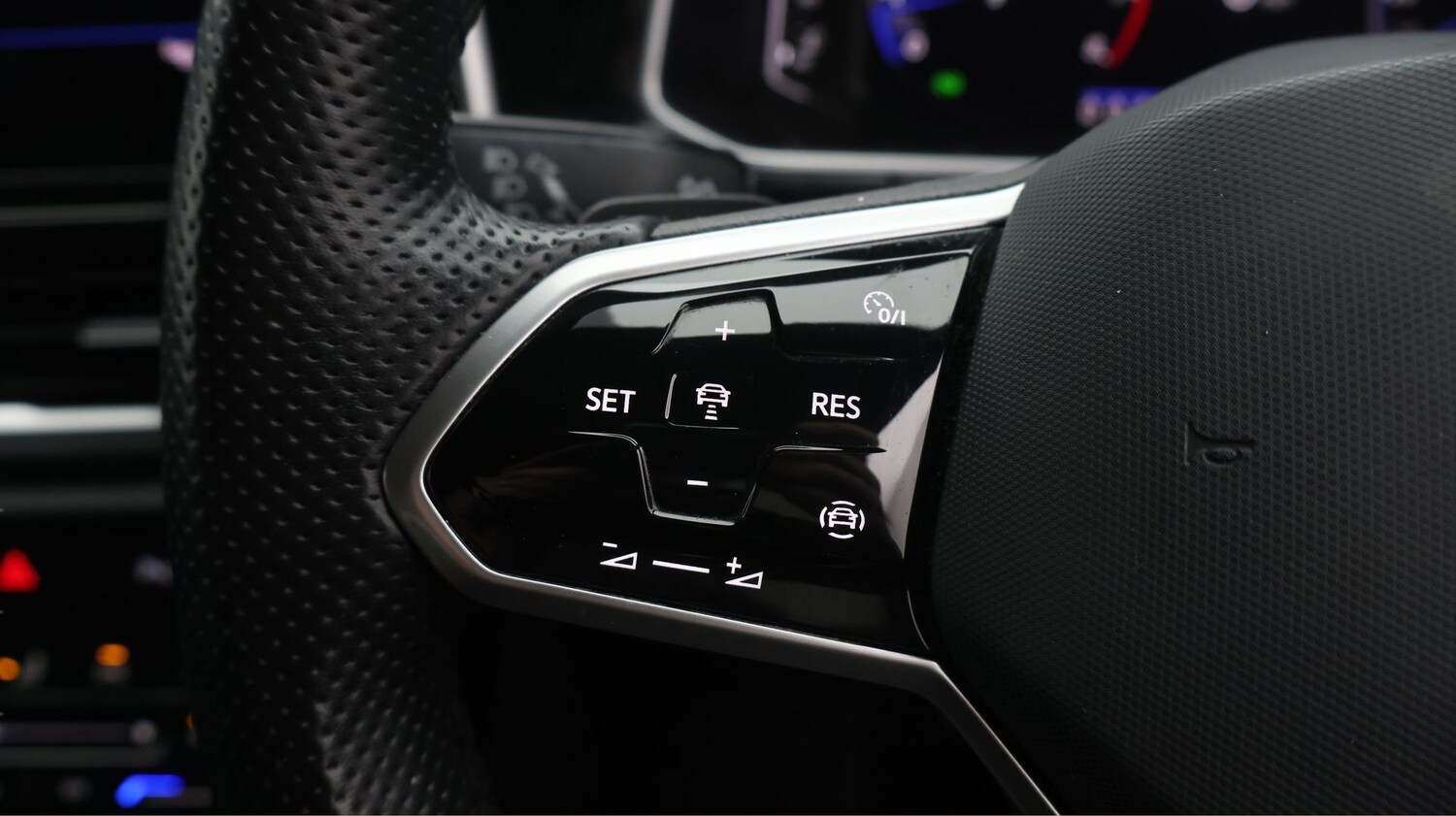 Used Volkswagen T-Roc 2022 for sale - 77505559: Photo 21